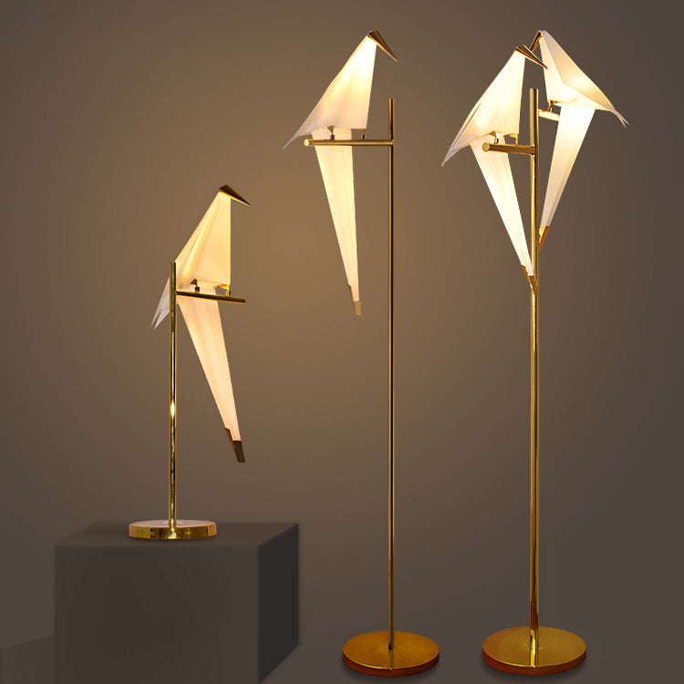 Elegant Gold Metal Bird Table Lamp | Unique Design & LED Lighting 1