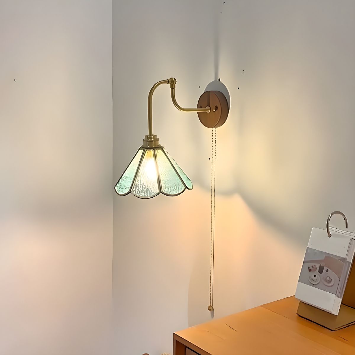 Elegant Vintage Wall Light | Brass & Glass Shade 1