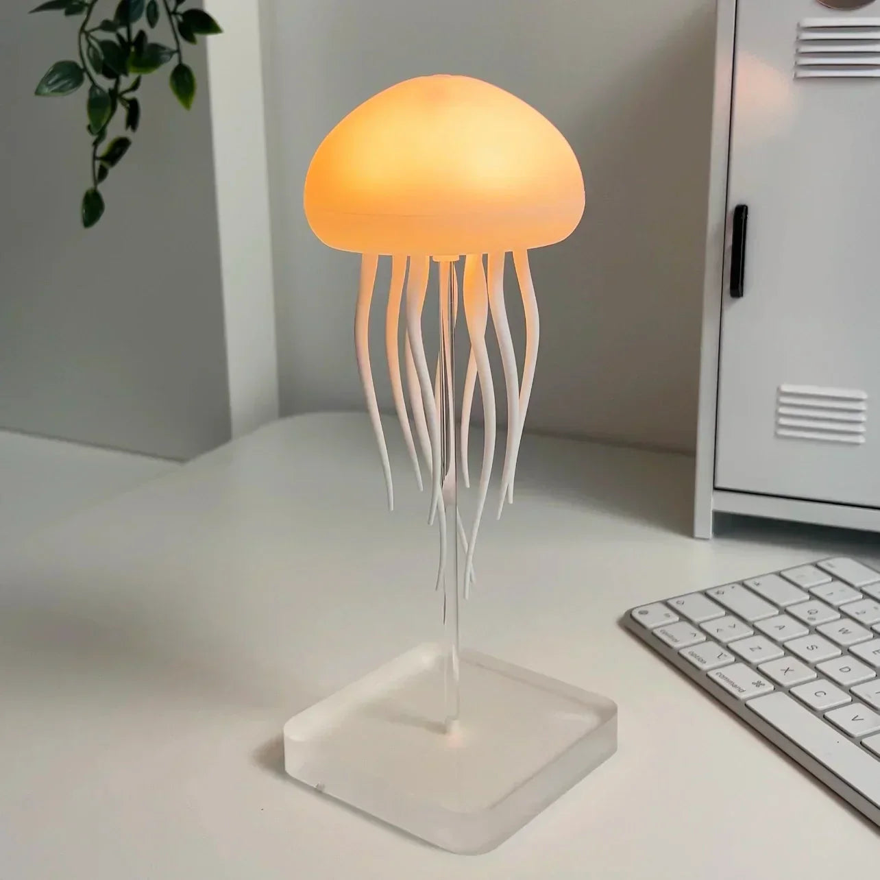 Lifelike Jellyfish LED Lamp | Soothing Ambient Light 0