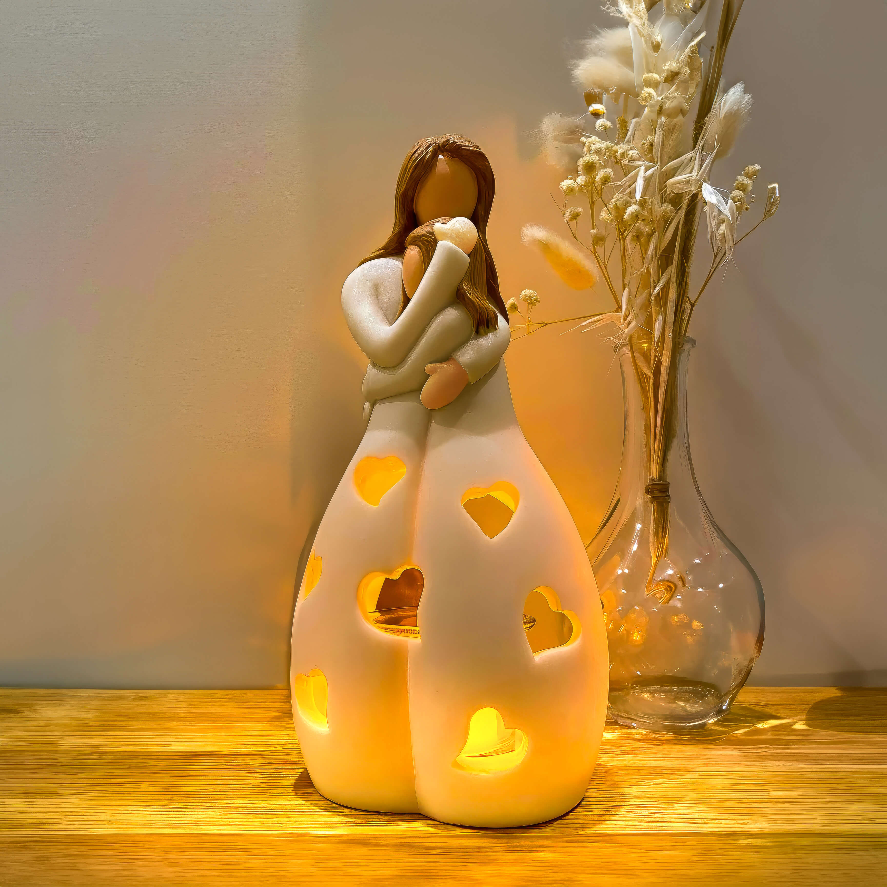 Romantic Resin Table Lamp | Heart-Shaped Design 1