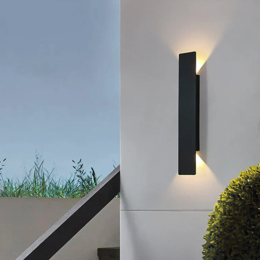 Sleek Black Outdoor Light | Weatherproof & Energy-Efficient 5