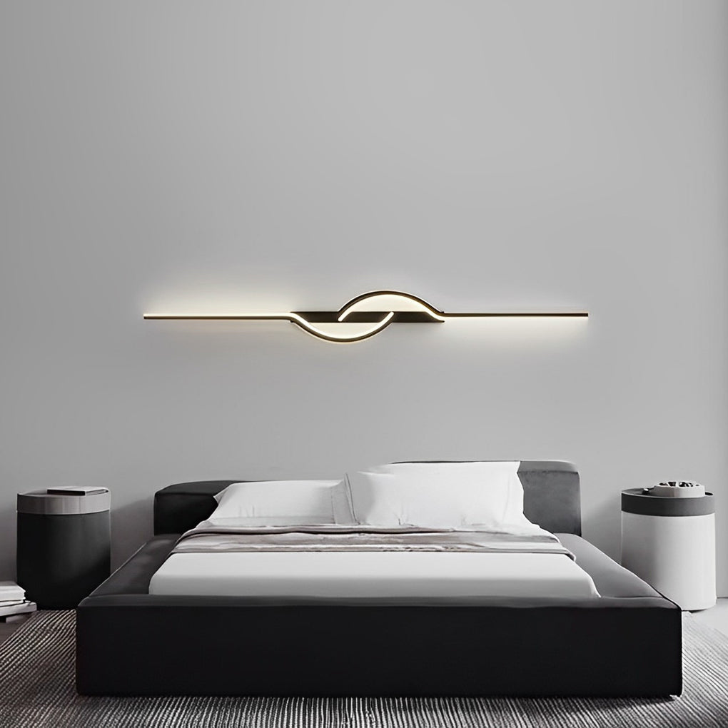 Sleek Dimmable LED Wall Light | Modern Black Aluminium Fixture 1