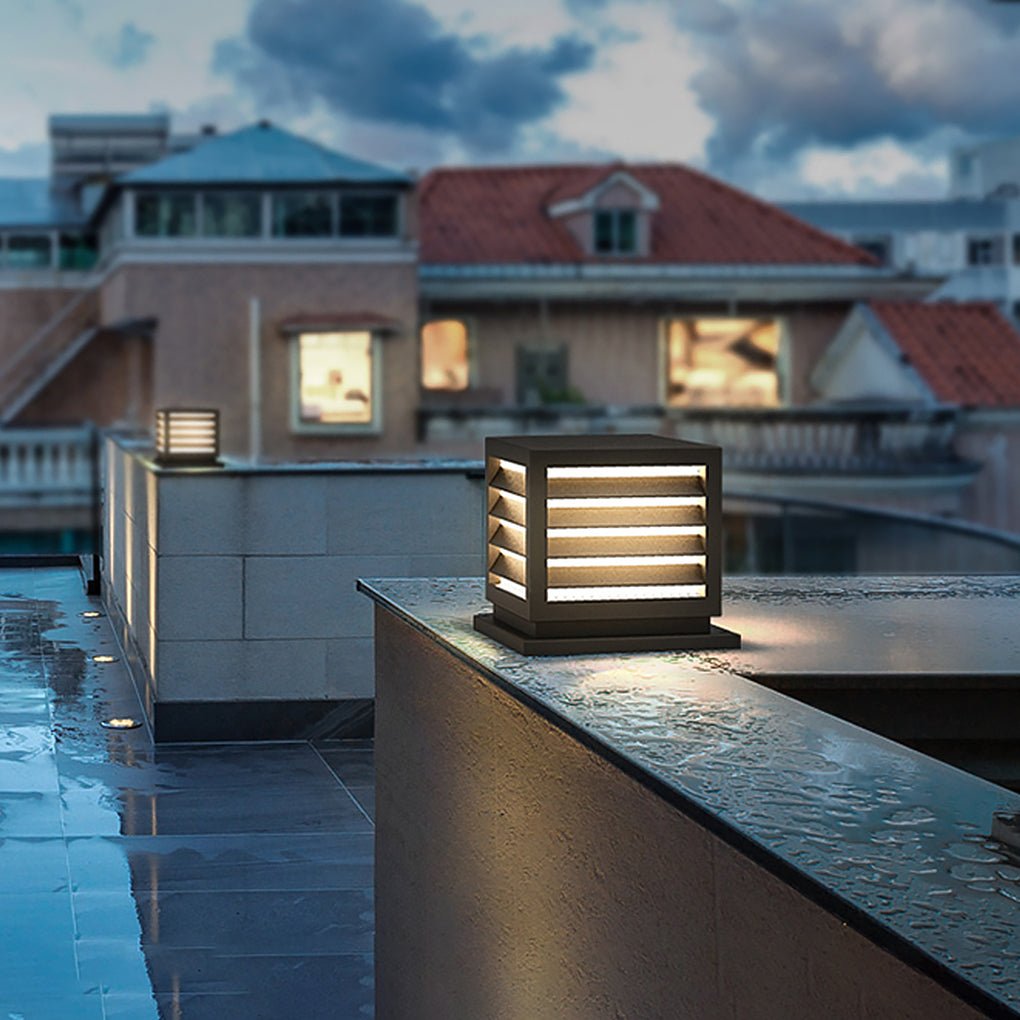 Stylish Solar LED Post Light | Weather-Resistant & Dual Power Options 2