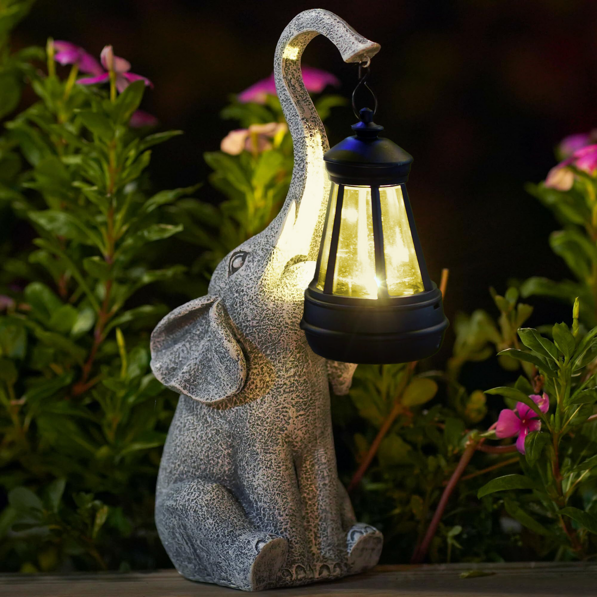 Charming Solar Elephant Light | Outdoor Garden Decor 0