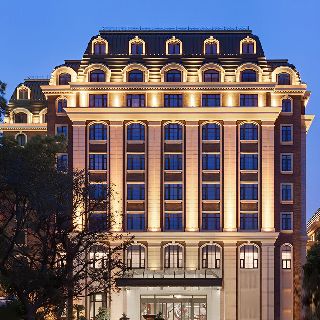 Modern Waterproof Outdoor Wall Light | LED Spotlight 7