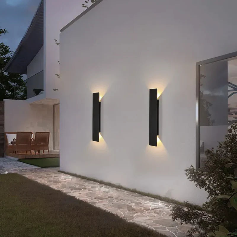 Sleek Black Outdoor Light | Weatherproof & Energy-Efficient 3