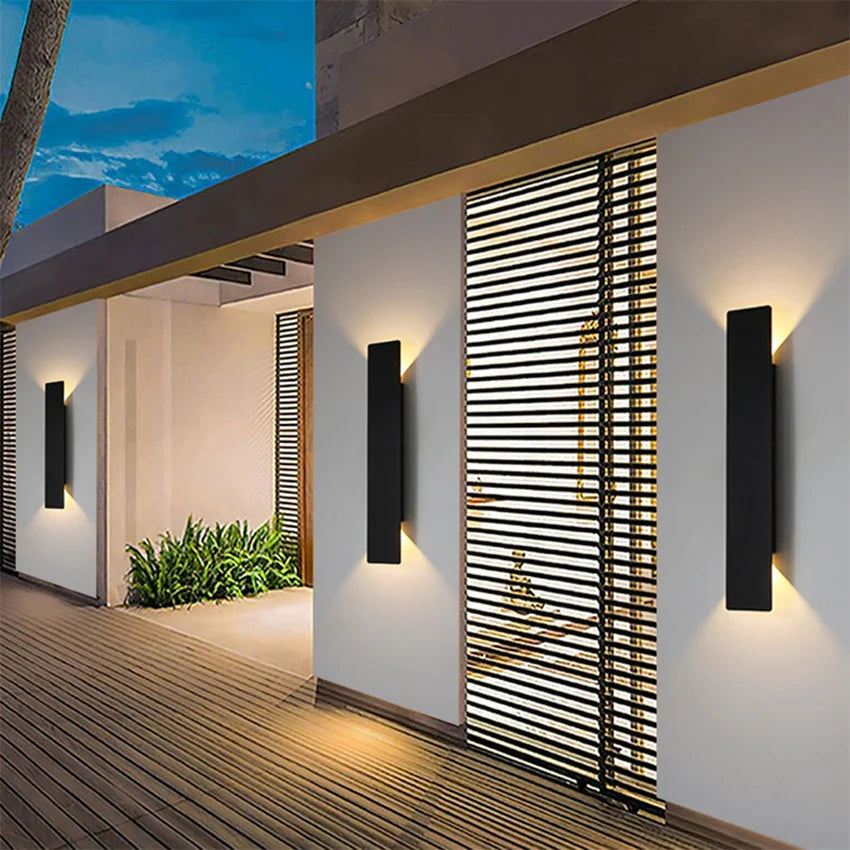 Sleek Black Outdoor Light | Weatherproof & Energy-Efficient 6