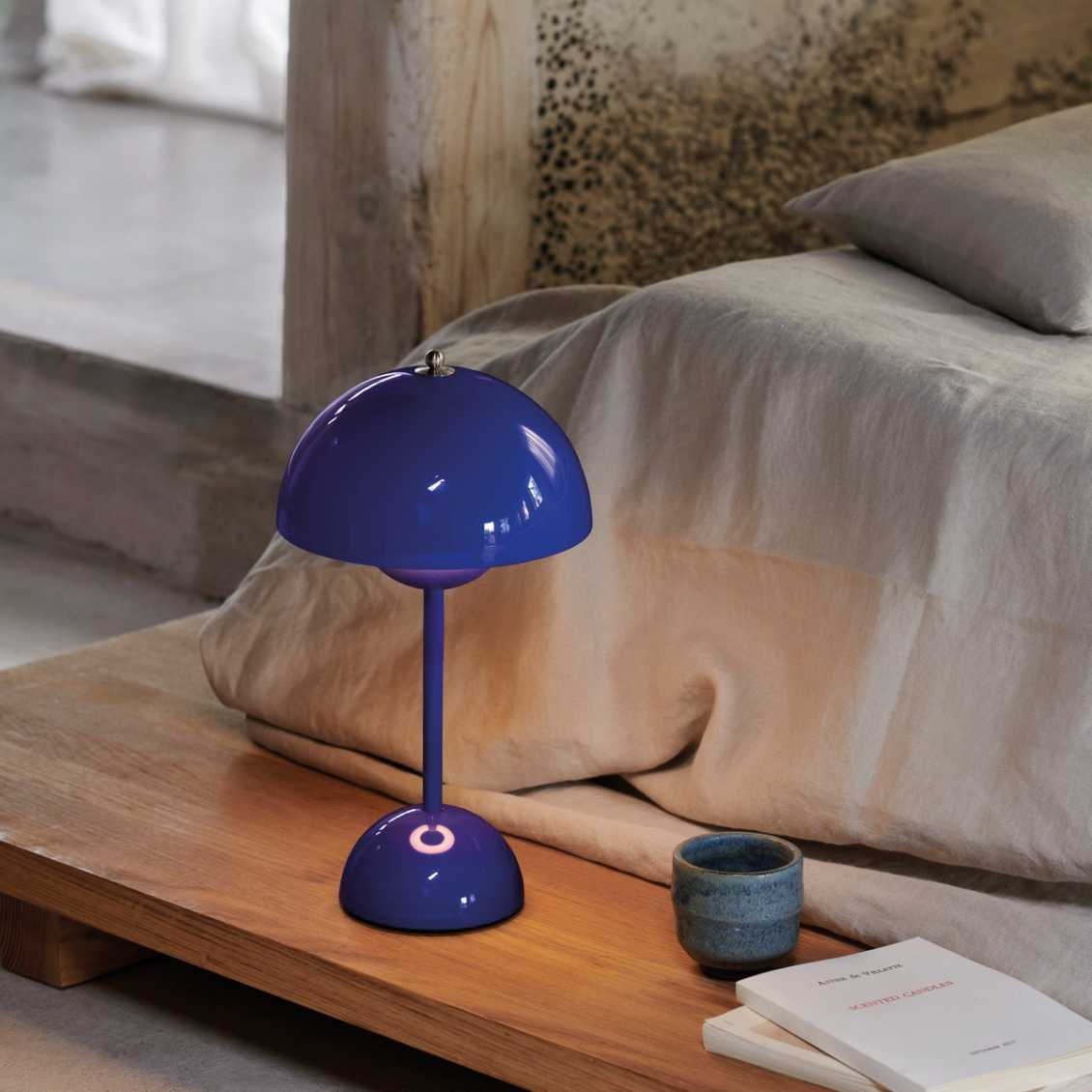 Sleek LED Table Lamp | Rechargeable & Cordless Bedside Lamp 9