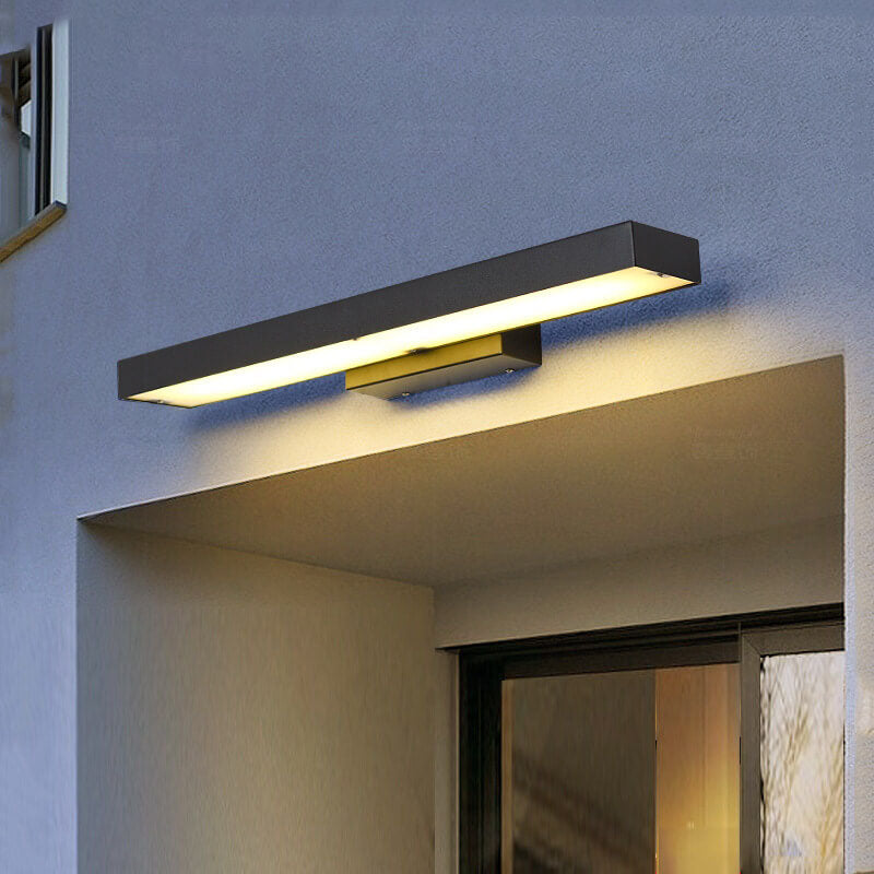 Sleek Outdoor Wall Light | Energy-Saving LED 1