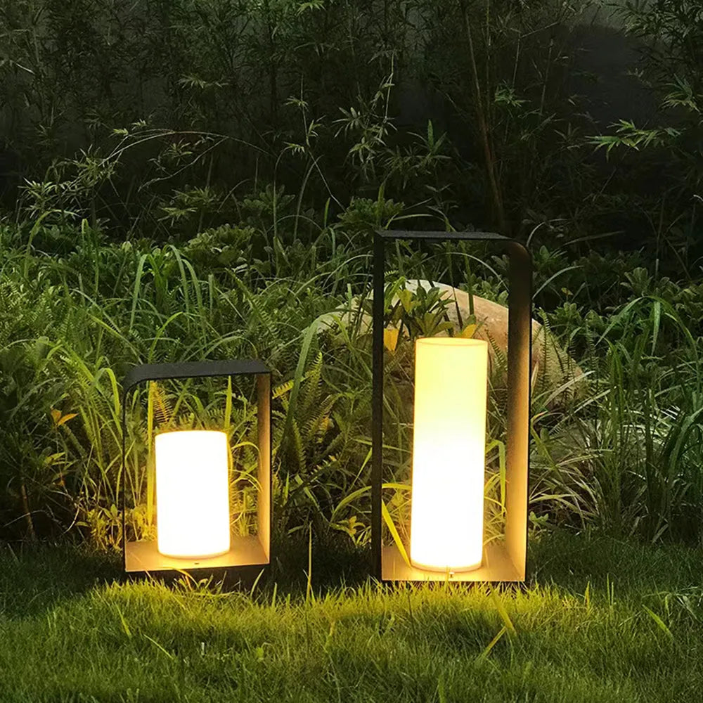 Stylish Outdoor Floor Lamp | Solar Powered & Weather Resistant 1